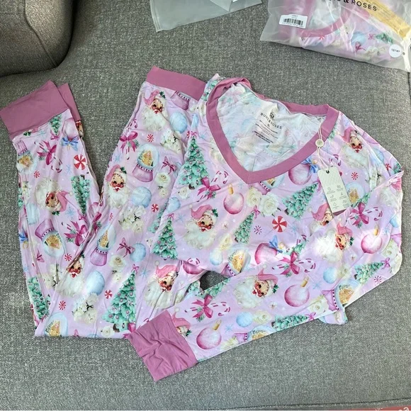 NWT Bums & Roses holiday set - Picture 2 of 6